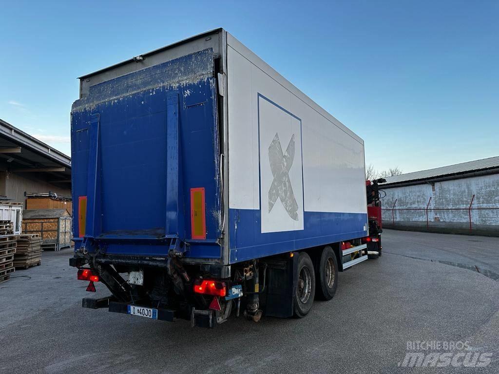 Schmitz HG152 Reboques de caixa fechada
