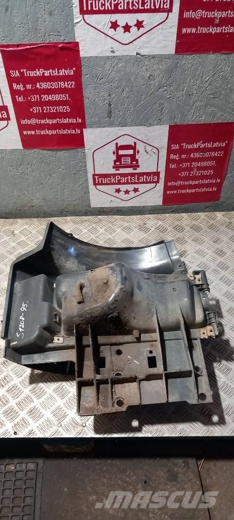 Scania 94 D.   1543634 Cabines e interior