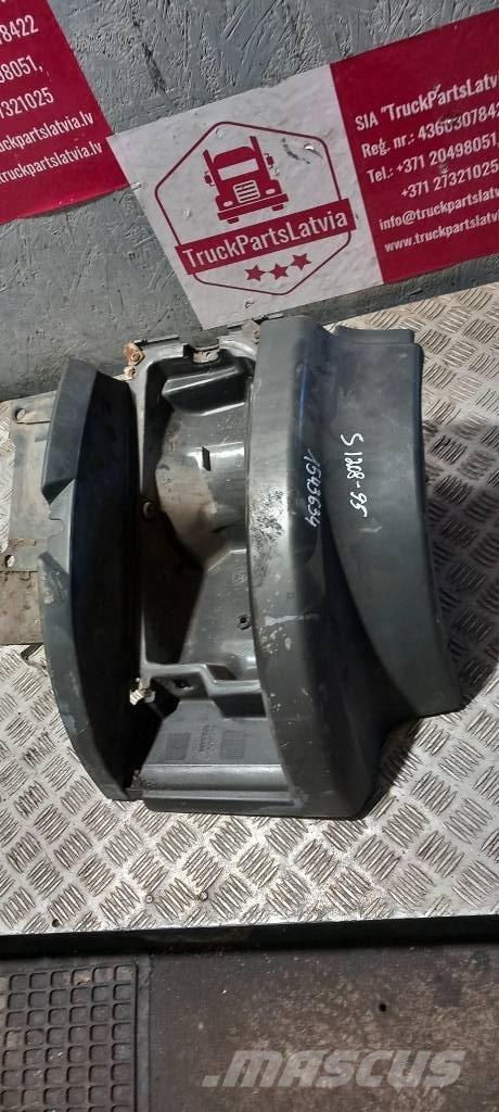 Scania 94 D.   1543634 Cabines e interior