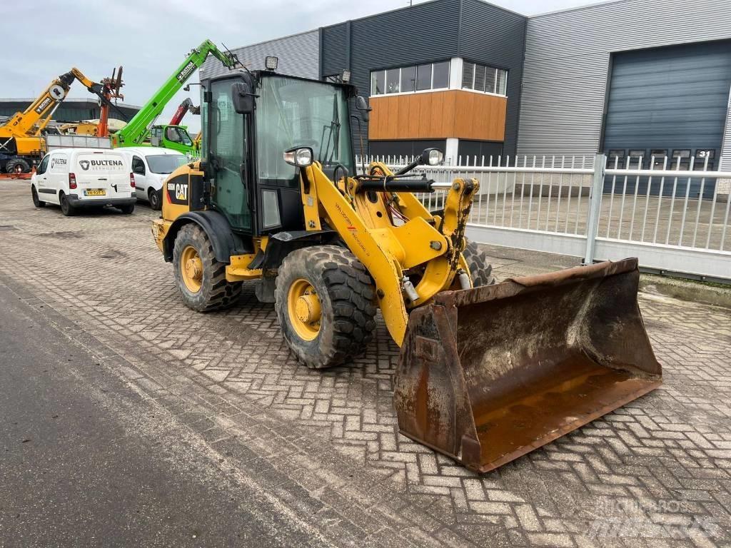 CAT 906 M Carregadeiras de rodas
