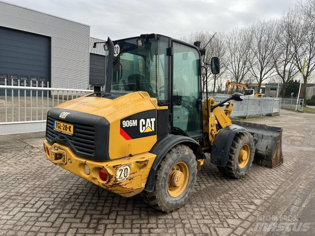 CAT 906 M Carregadeiras de rodas