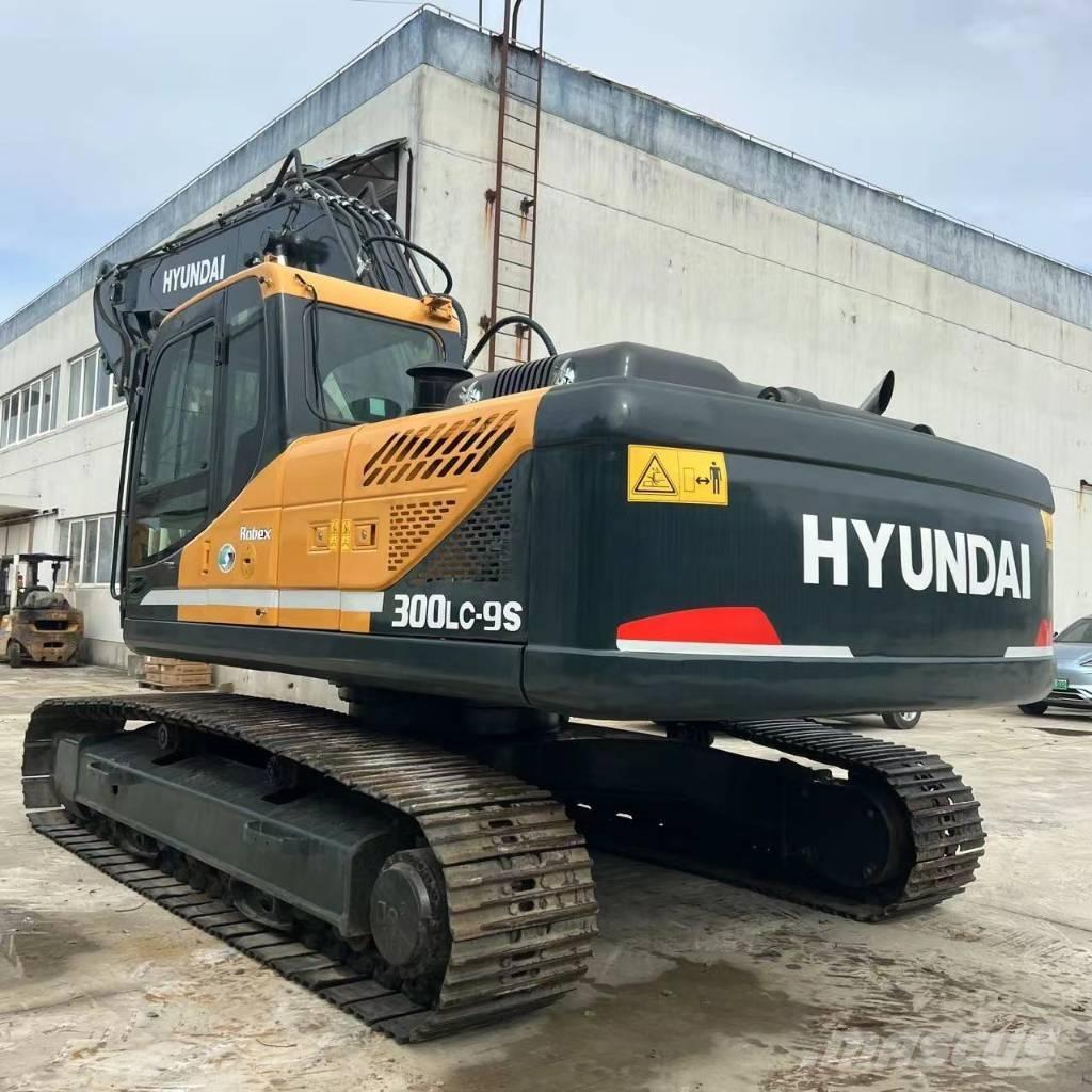 Hyundai R300LC-9S Escavadeiras de esteiras