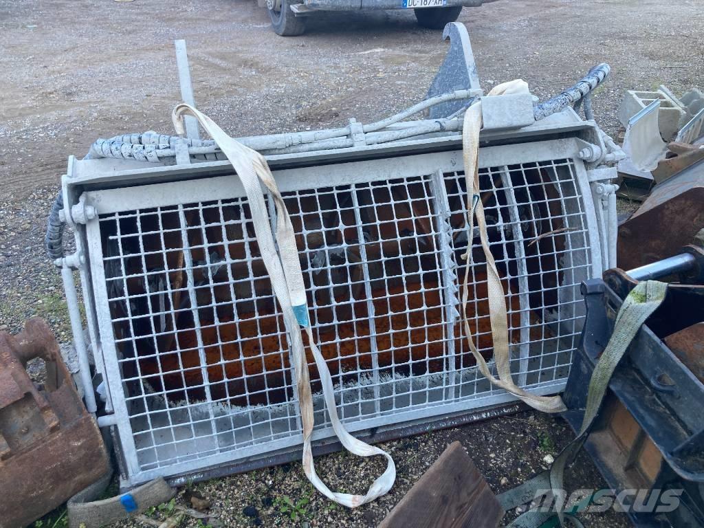 Liebherr T 33-10 Manipulador telescópico