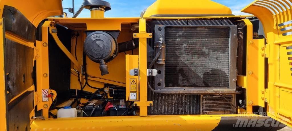 JCB JS 220 LC Escavadeiras de esteiras