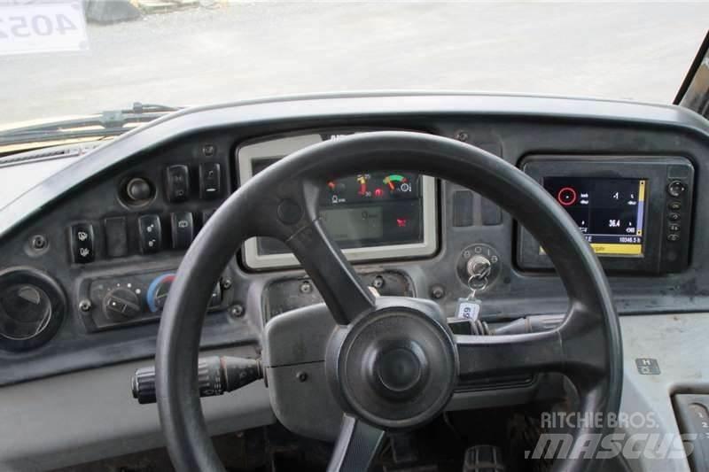 CAT 730C2 Caminhões articulados
