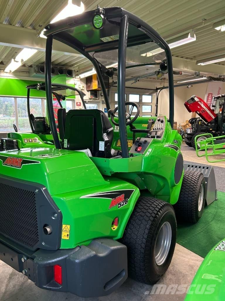 Avant 528 Minicarregadeiras