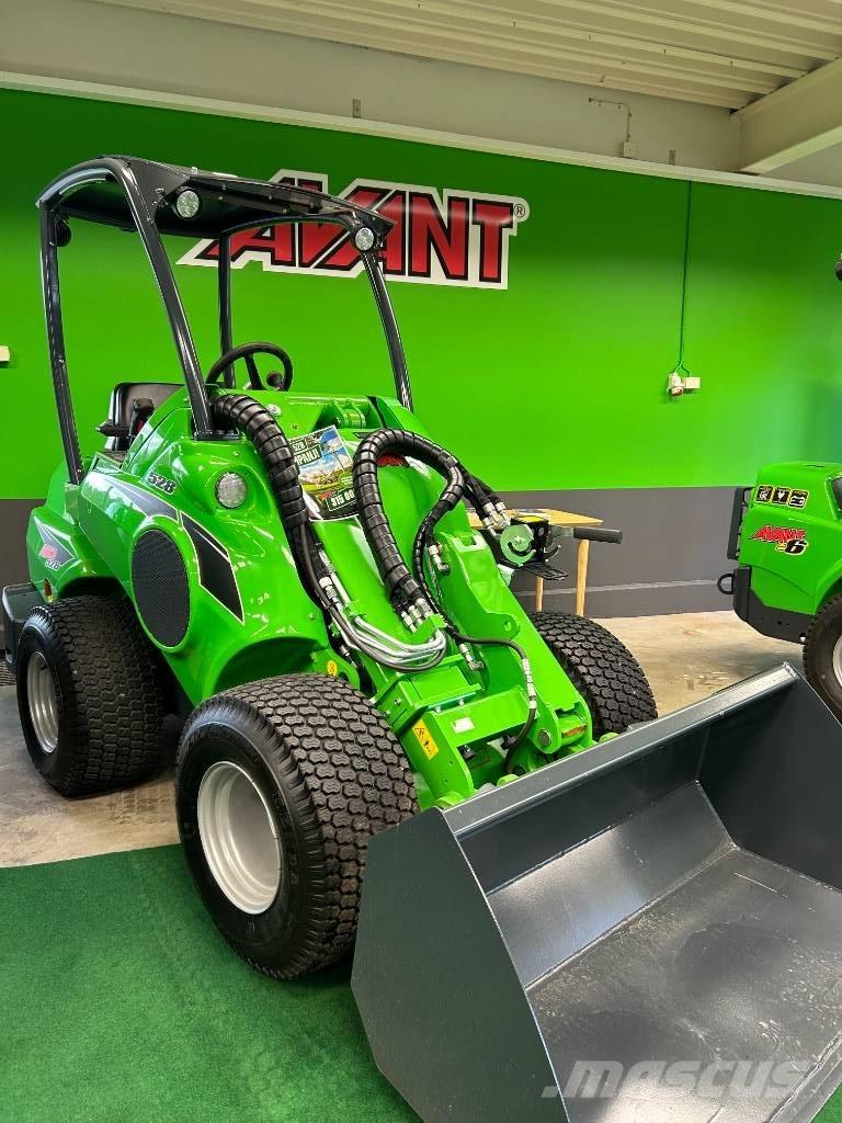 Avant 528 Minicarregadeiras