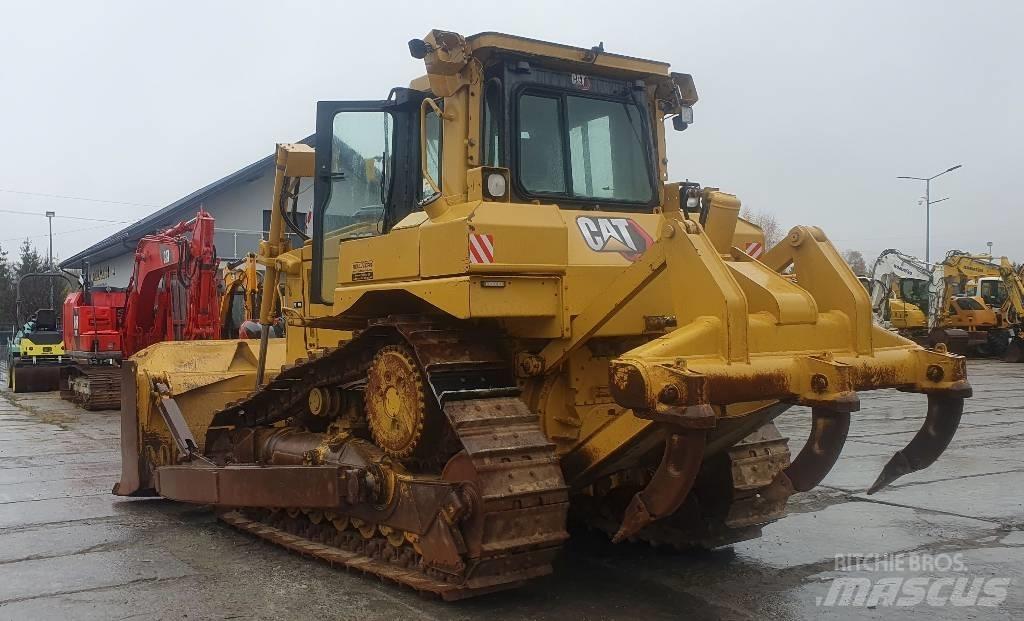 CAT D 6 T XL Dozers - Tratores rastos