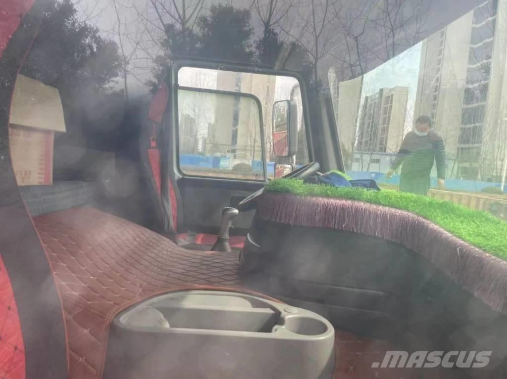 Howo 371 8x4 Camiões basculantes