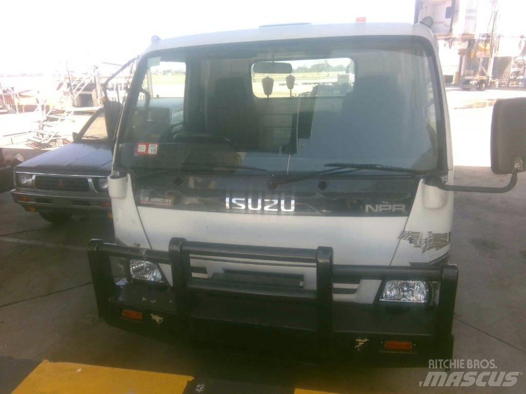 Isuzu NPR Camiões-cisterna