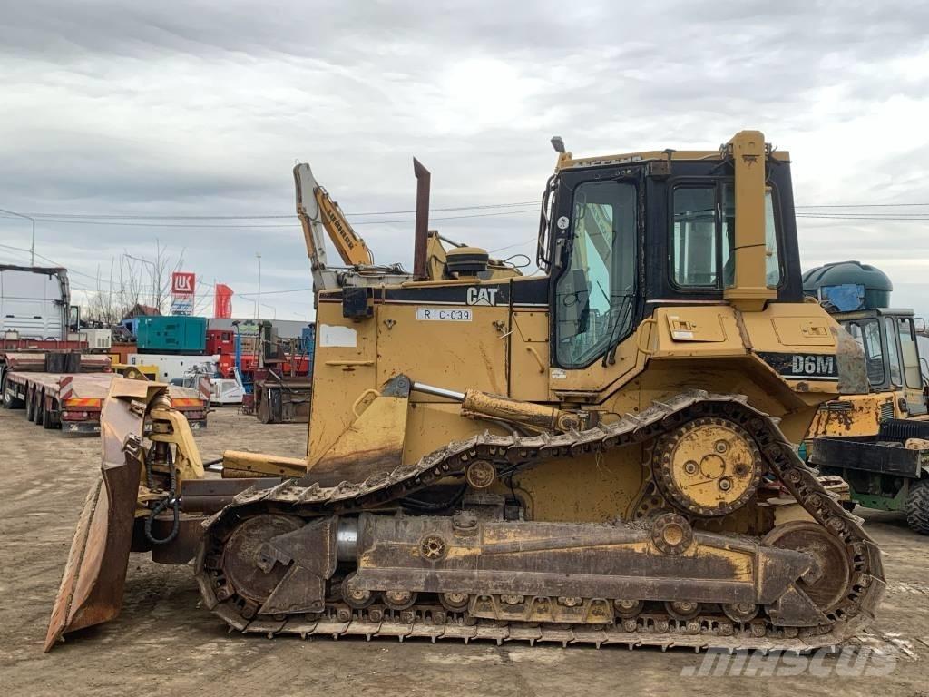 CAT D 6 M XL Dozers - Tratores rastos