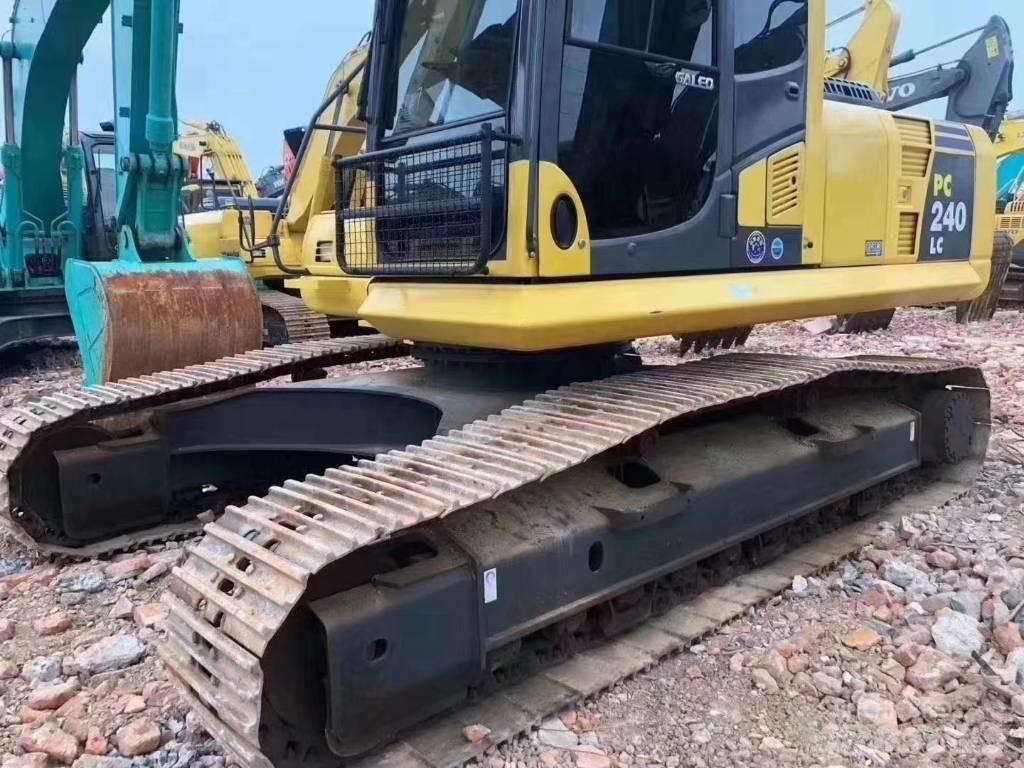 Komatsu PC 240 Escavadeiras de esteiras
