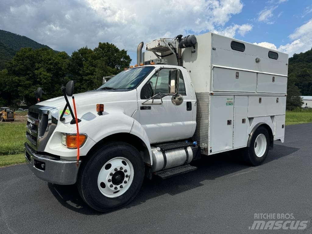 Ford F 650 Pick up de caixa aberta