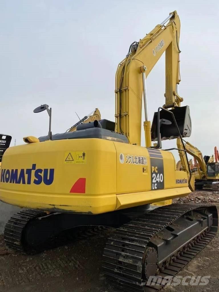 Komatsu 240LC-8 Escavadeiras de esteiras