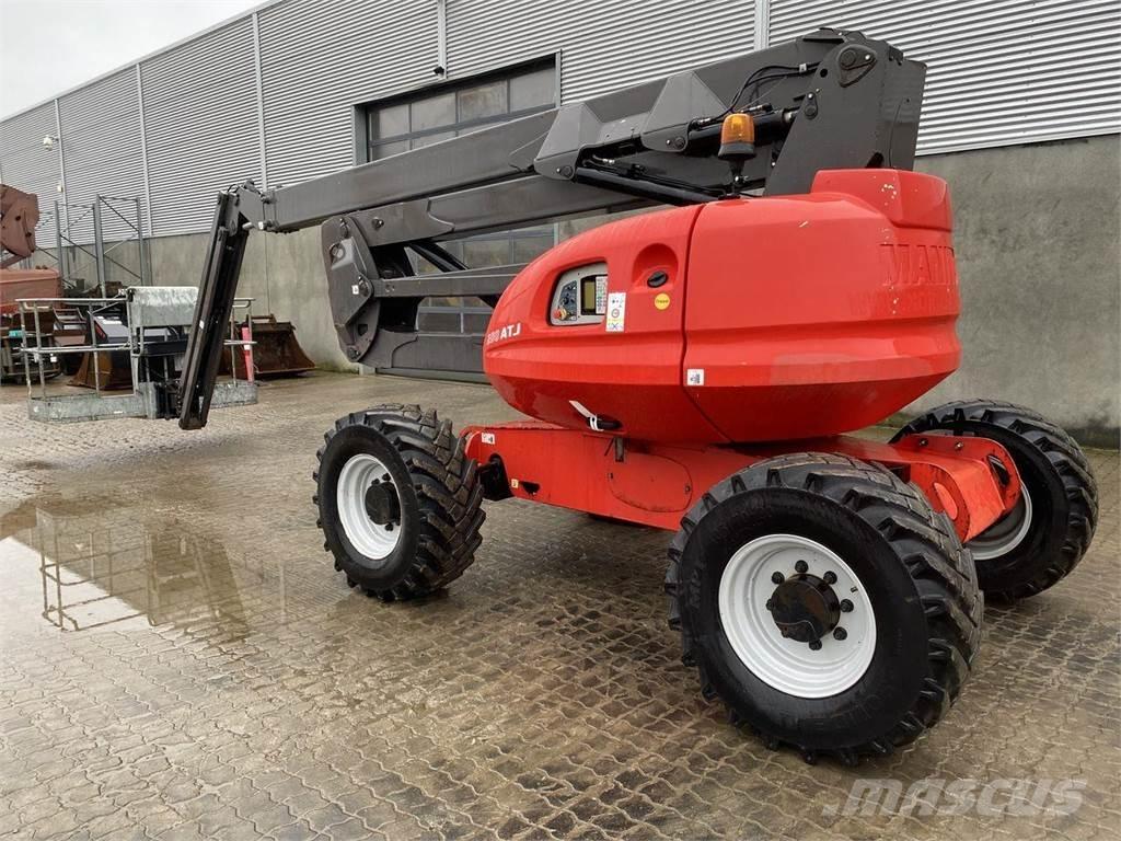 Manitou 200ATJ RC Elevadores braços articulados