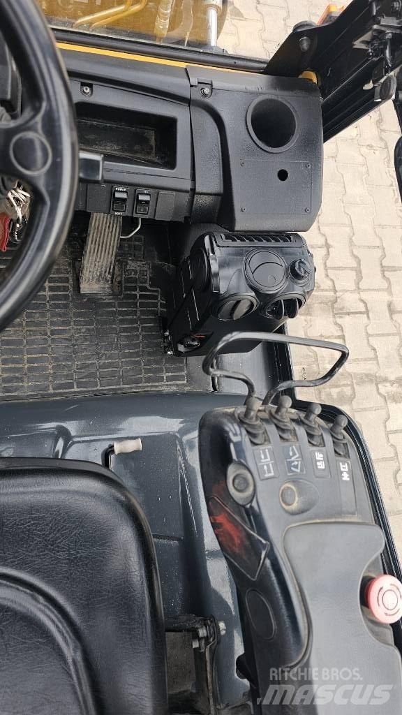 CAT GP 25 NT Empilhadores a gás