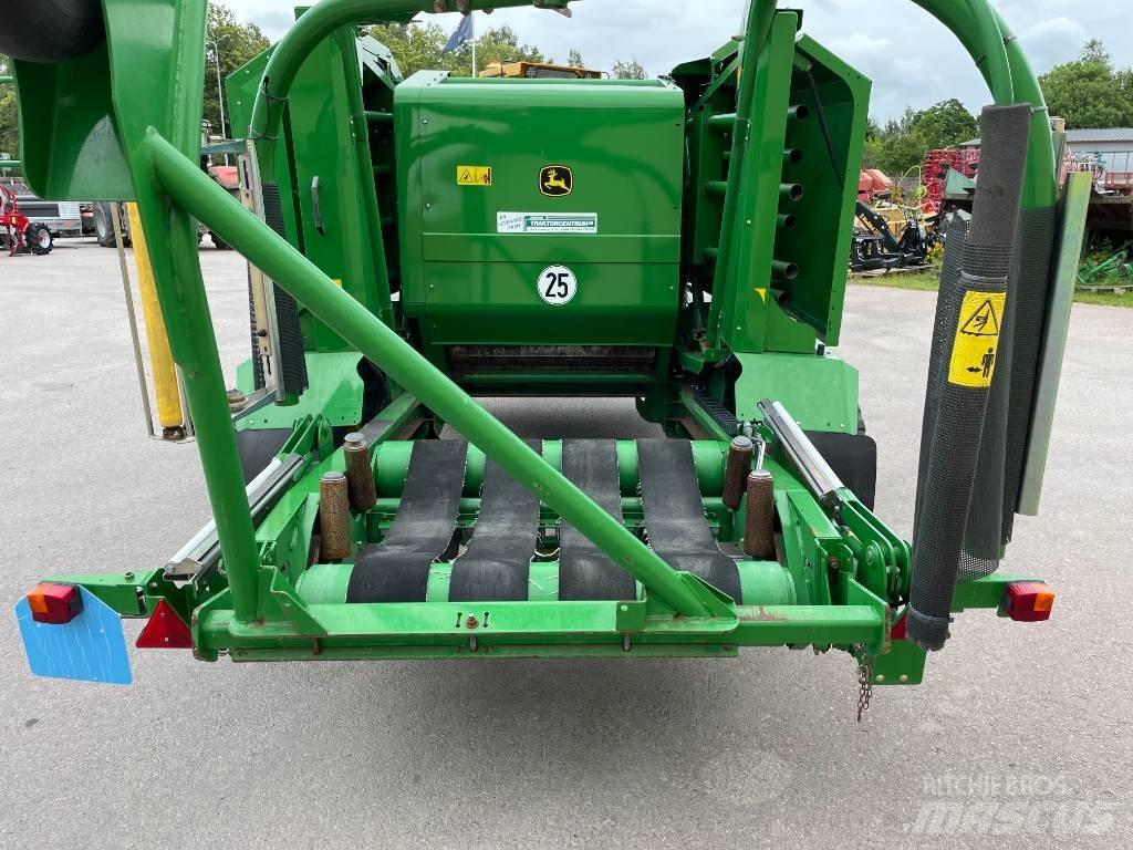 John Deere 744 H Enfardadeira de rolos