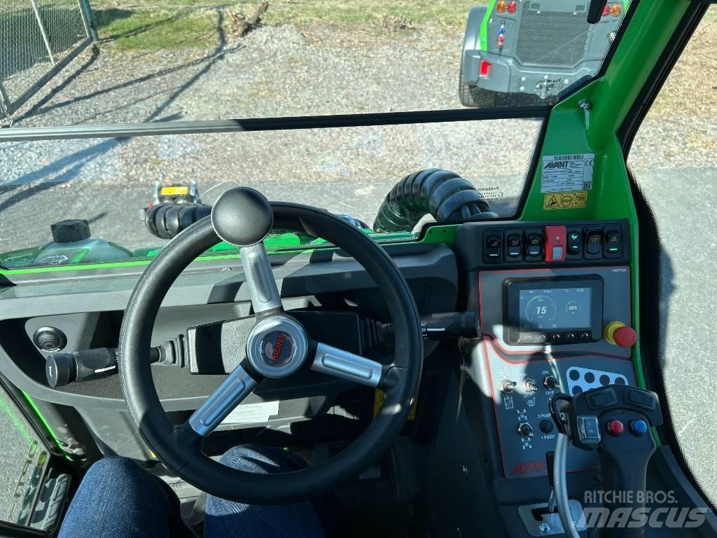 Avant E 527 Med  hytt Minicarregadeiras