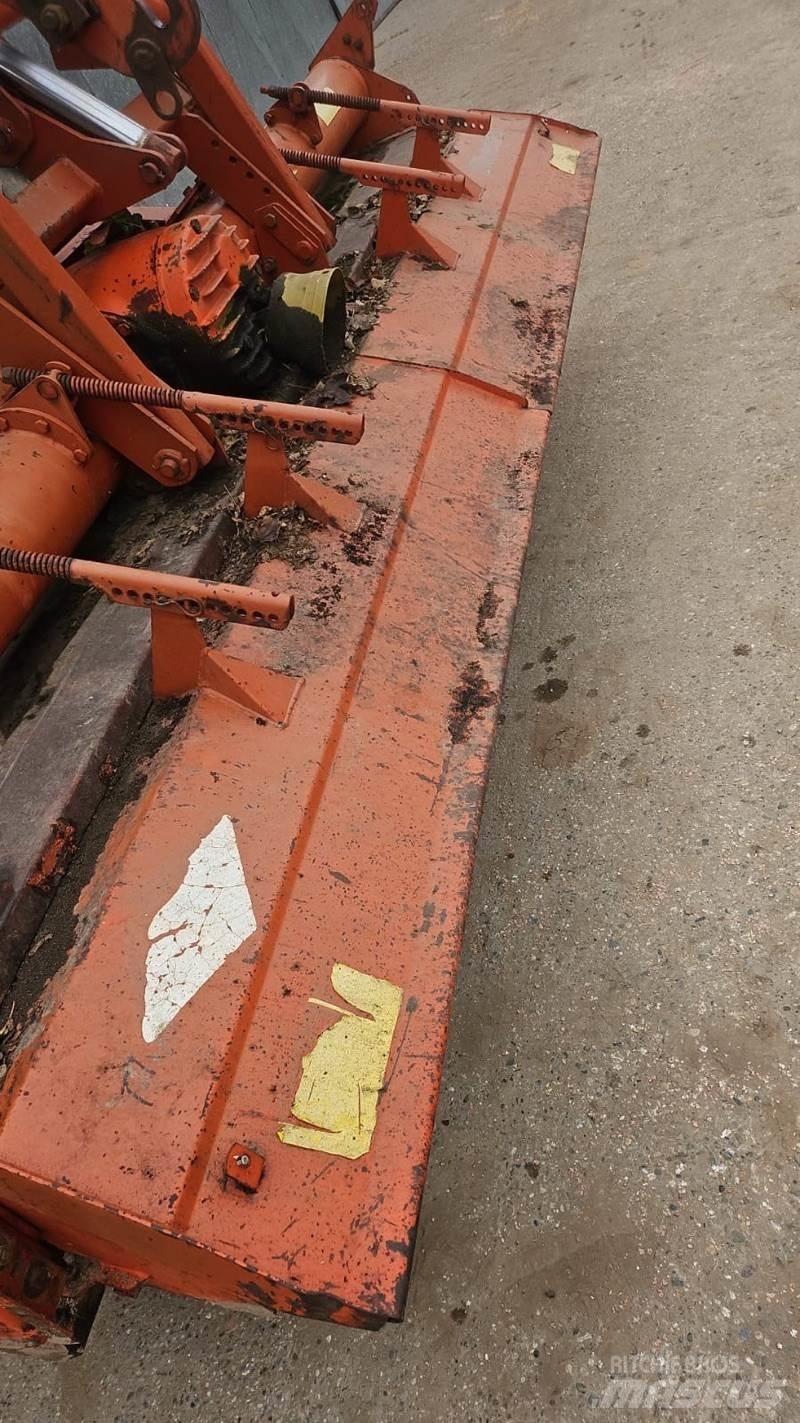 Kuhn EL140N 305 Preparação de solos
