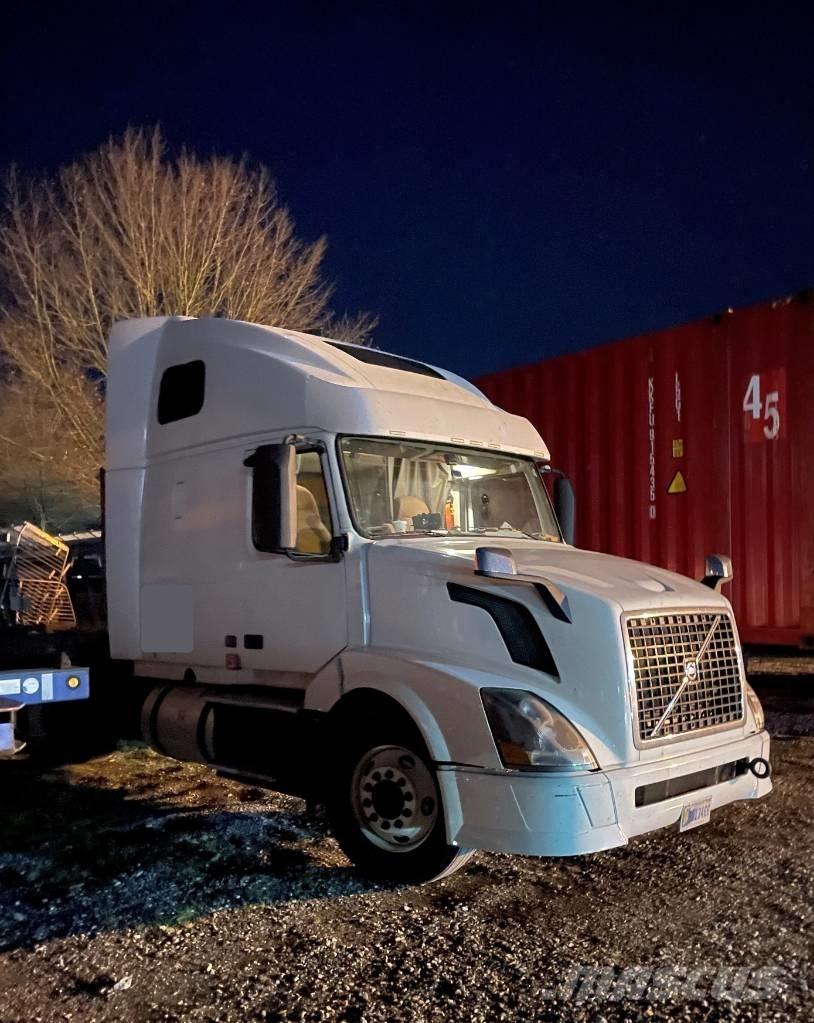 Volvo VNL 42 670 Cavalos Mecânicos