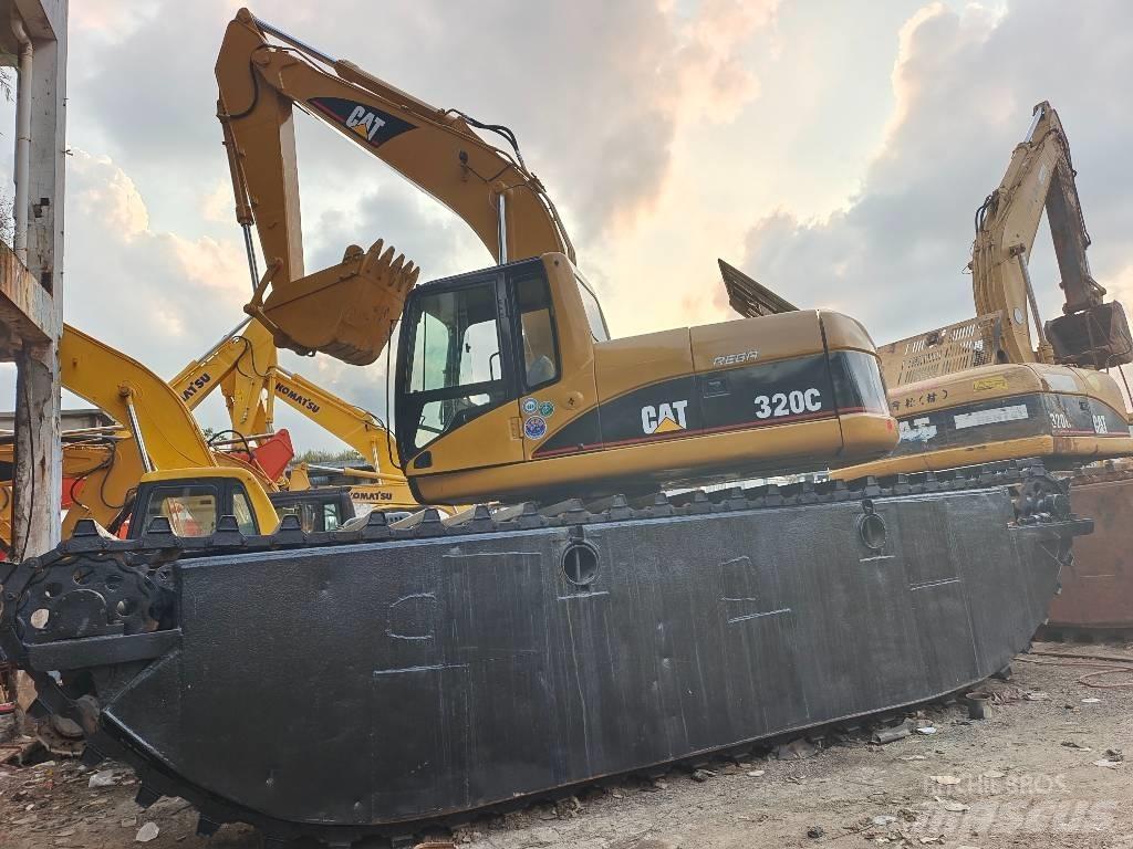 CAT 320 C Escavadoras anfíbias