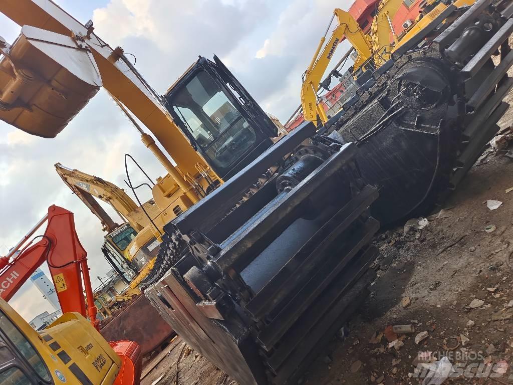 CAT 320 C Escavadoras anfíbias