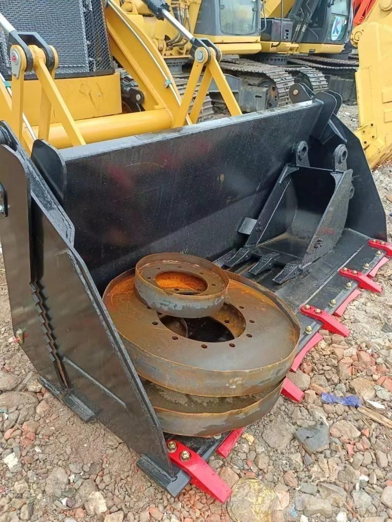CAT 420 F Retroescavadeiras