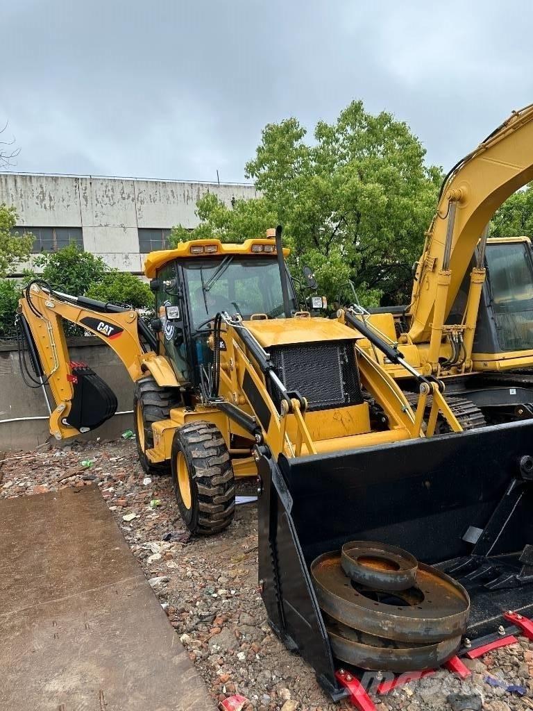CAT 420 F Retroescavadeiras