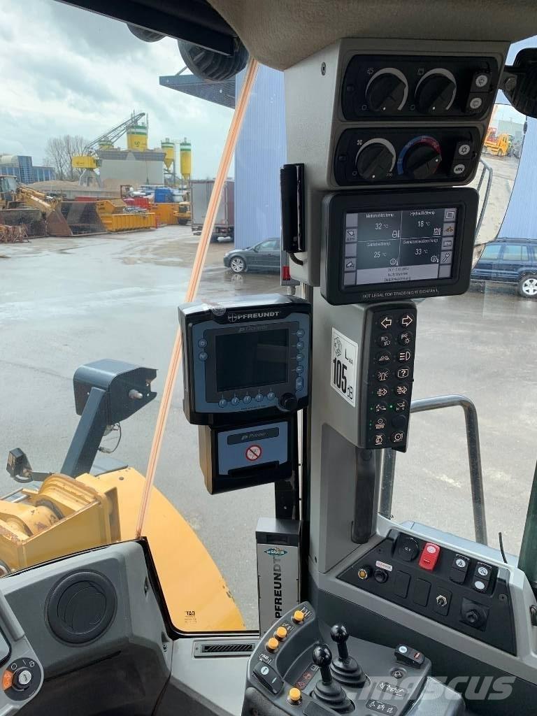CAT 966 M XE Carregadeiras de rodas