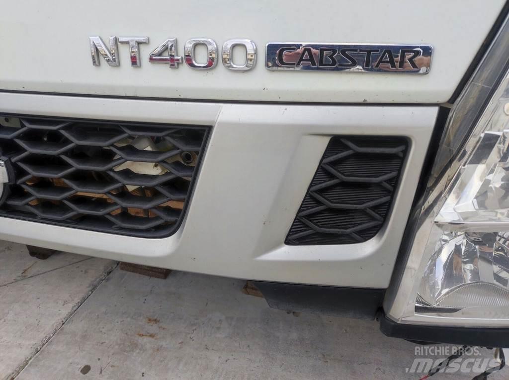 Nissan NT400 Cabines e interior