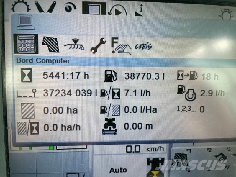 CLAAS ARION 550 Tratores Agrícolas usados