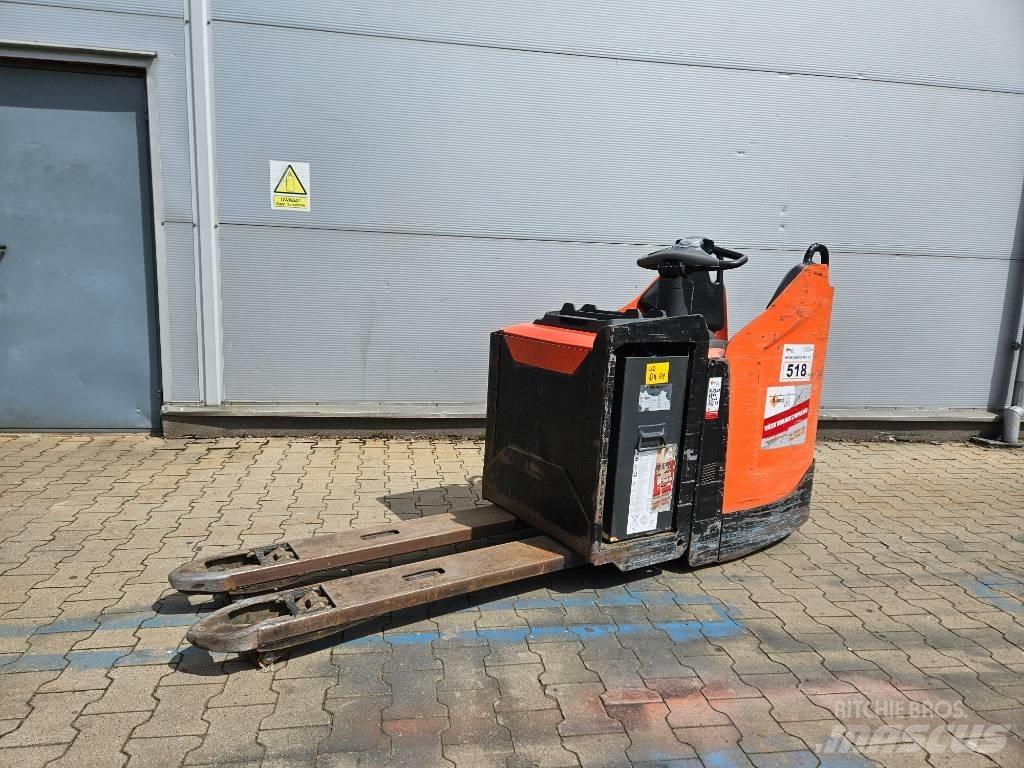 BT LPE250 Porta-paletes com plataforma