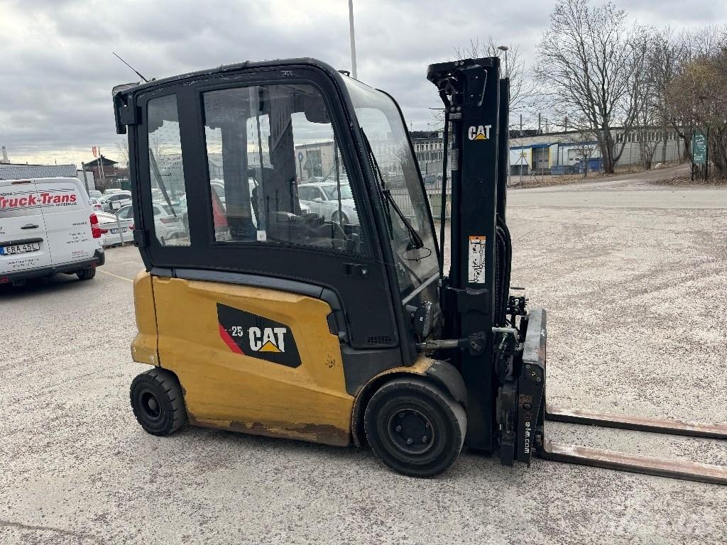 CAT EP25N Empilhadores eléctricos