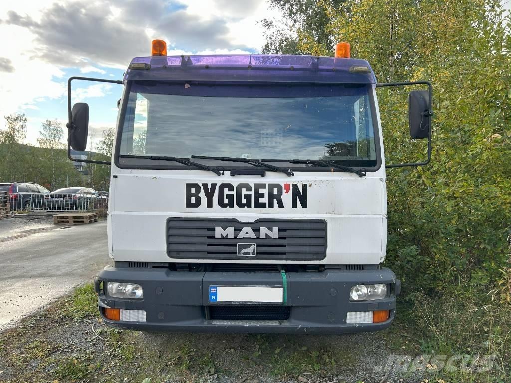 MAN LE 8.180 Camiões grua