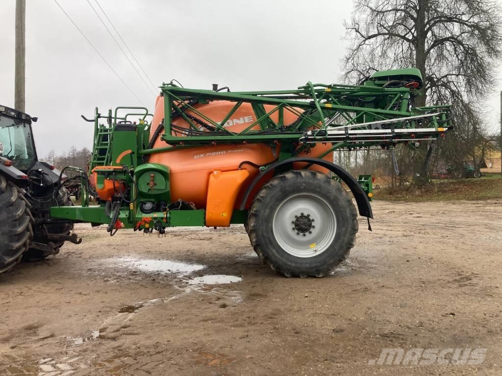 Amazone UX 5200 Pulverizadores rebocados