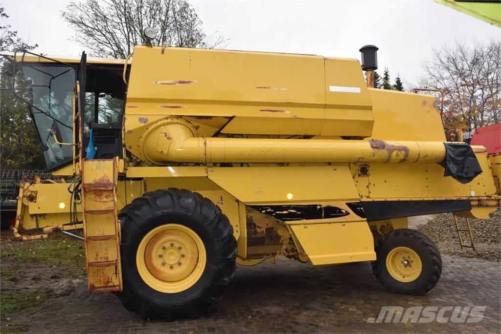 New Holland TF 42 Ceifeiras debulhadoras