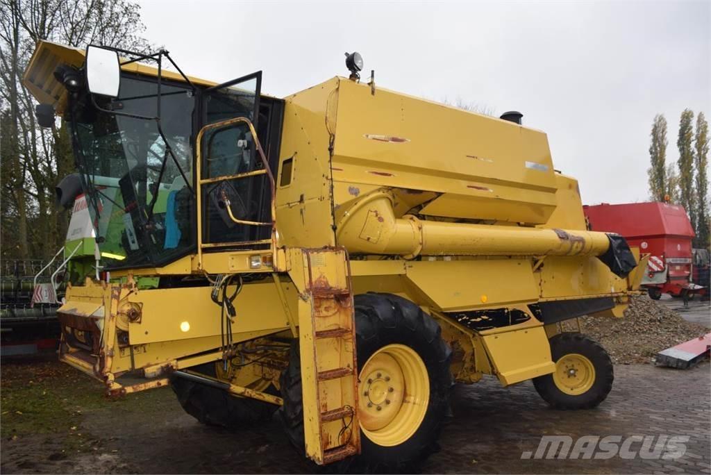 New Holland TF 42 Ceifeiras debulhadoras