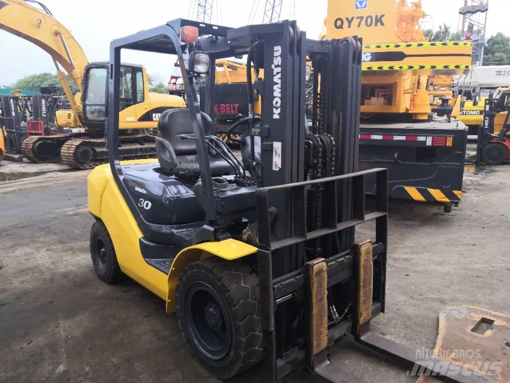 Komatsu 30 Empilhadores Diesel