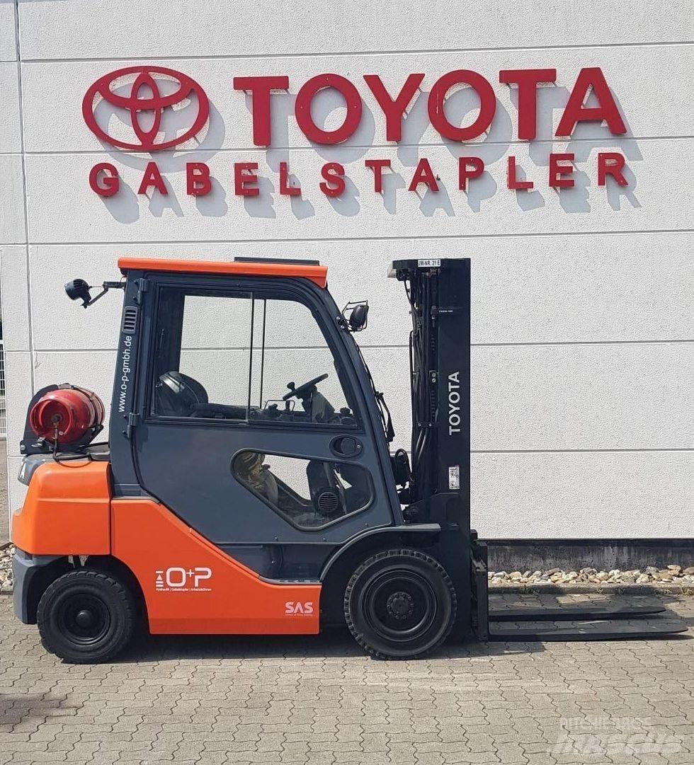 Toyota 02-8FGF25 Empilhadores a gás
