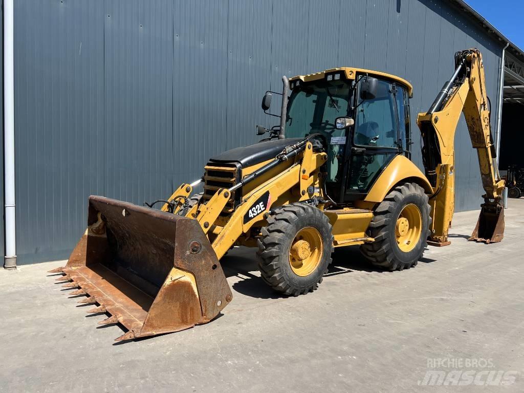 CAT 432E Retroescavadeiras