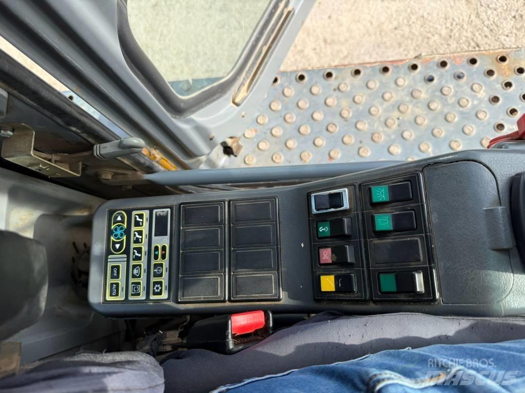 Volvo EC 360 B LC Escavadeiras de esteiras