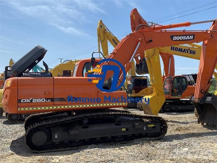 Doosan DX 260LC Escavadeiras de esteiras