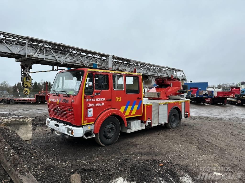 Mercedes-Benz 1424F Caminhões de bombeiros