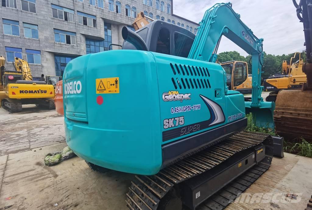 Kobelco SK 75 Escavadoras Midi 7t - 12t