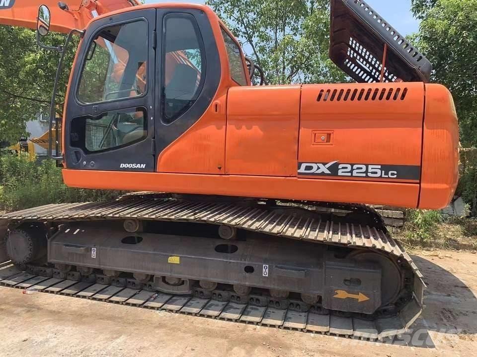 Doosan dx225 Escavadeiras de esteiras