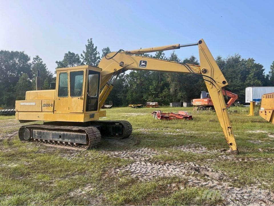 John Deere 690 B Escavadeiras de esteiras