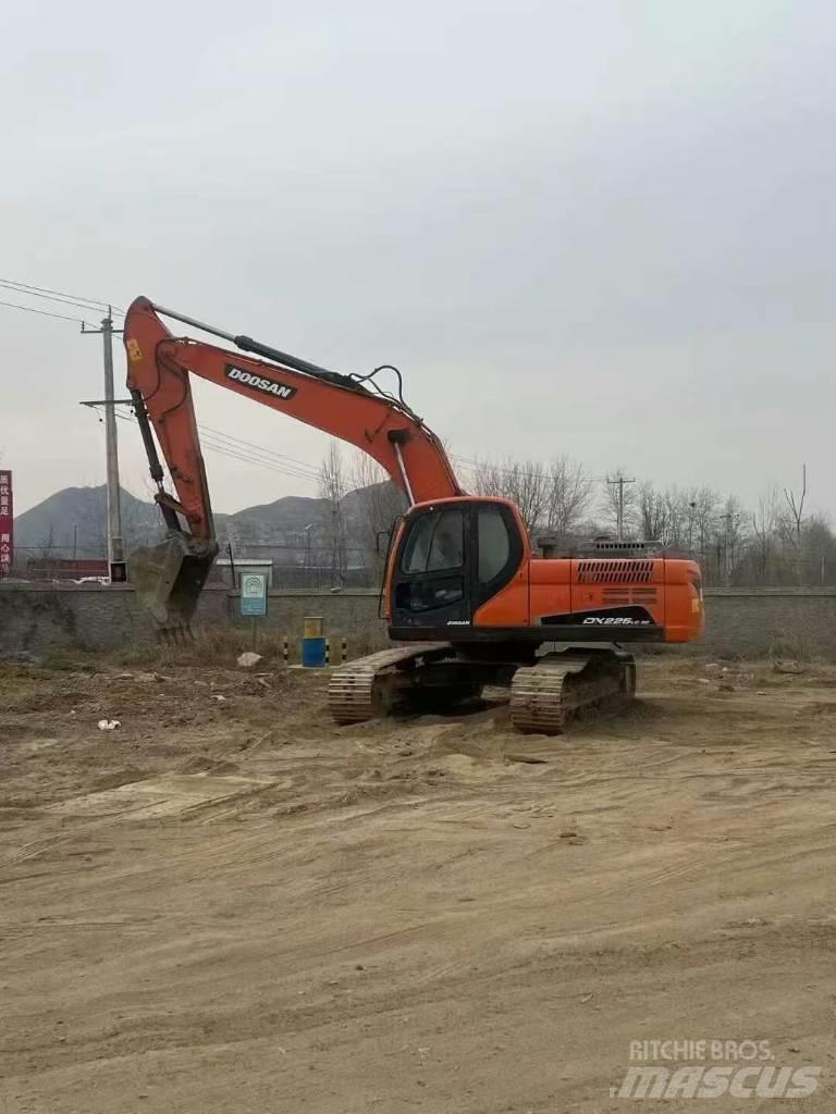 Doosan DX225LC-9C Escavadeiras de esteiras