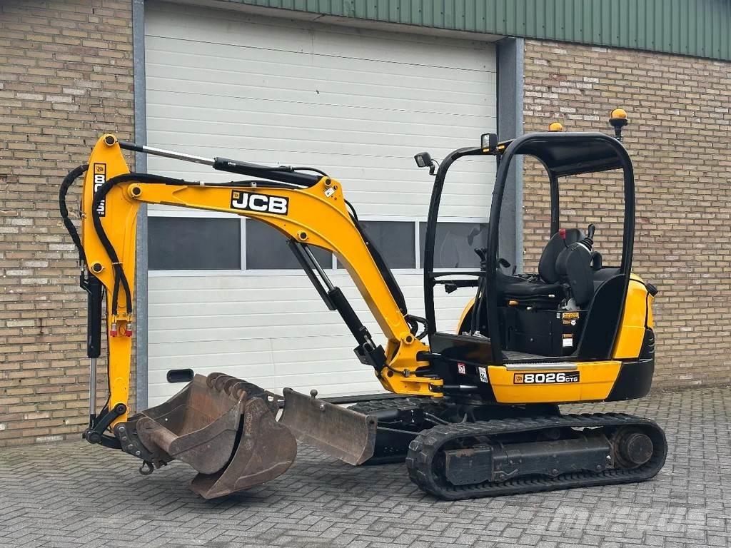 JCB 8026 CTS Miniescavadeiras