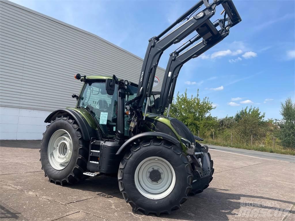 Valtra N155 EA 2B1 Tratores Agrícolas usados