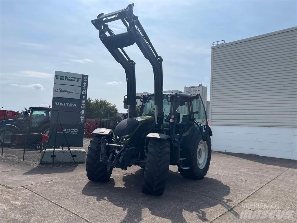 Valtra N155 EA 2B1 Tratores Agrícolas usados